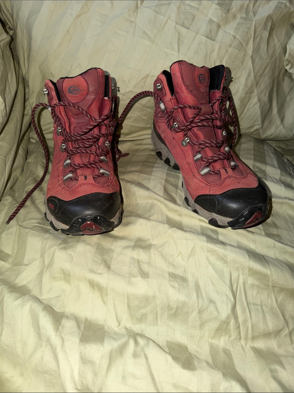 Oboz Brand Women's Red Lace-Up Hiking Boots with Black Toe